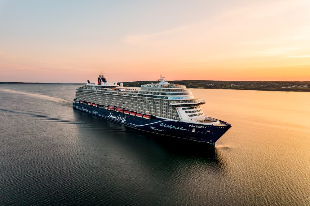 Mein Schiff 1