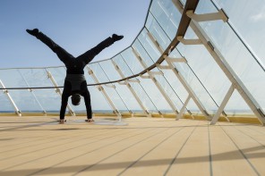 Handstand auf dem Sonnendeck: GOP Artist auf der Mein Schiff 3