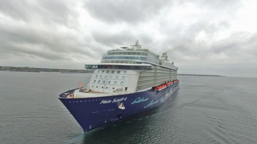 Mein Schiff 4 von vorne