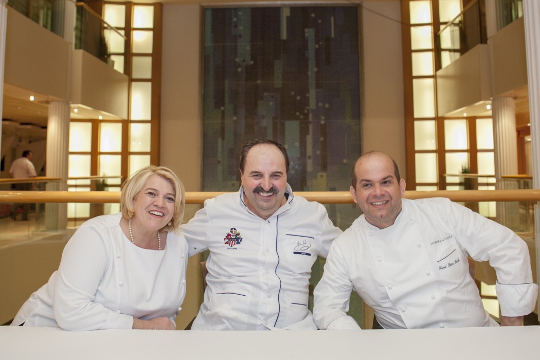 Asiatische Gaumenfreude bei der Jubiläums-Gourmetreise 2016 – Johann Lafer, Léa Linster und Hans Peter Fink auf der Mein Schiff 1 in Asien