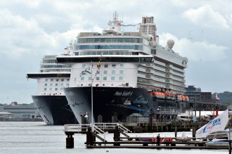 Flottentreffen der Mein Schiff 4 und Mein Schiff 5 in KIel