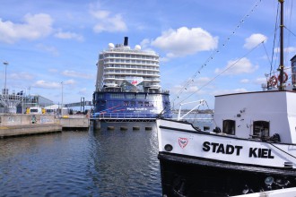 Die Mein Schiff 6 erstmals in Kiel