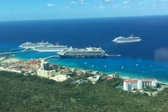 Mein Schiff 4 im Hafen von Cozumel - Mexiko