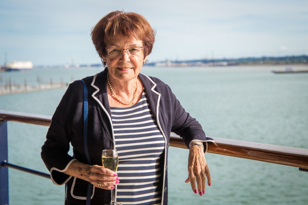 Steht gern an der Reling der Mein Schiff Flotte: Ingrid Malmström
