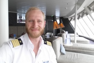 Mein Schiff Kapitän Sebastian Naneder