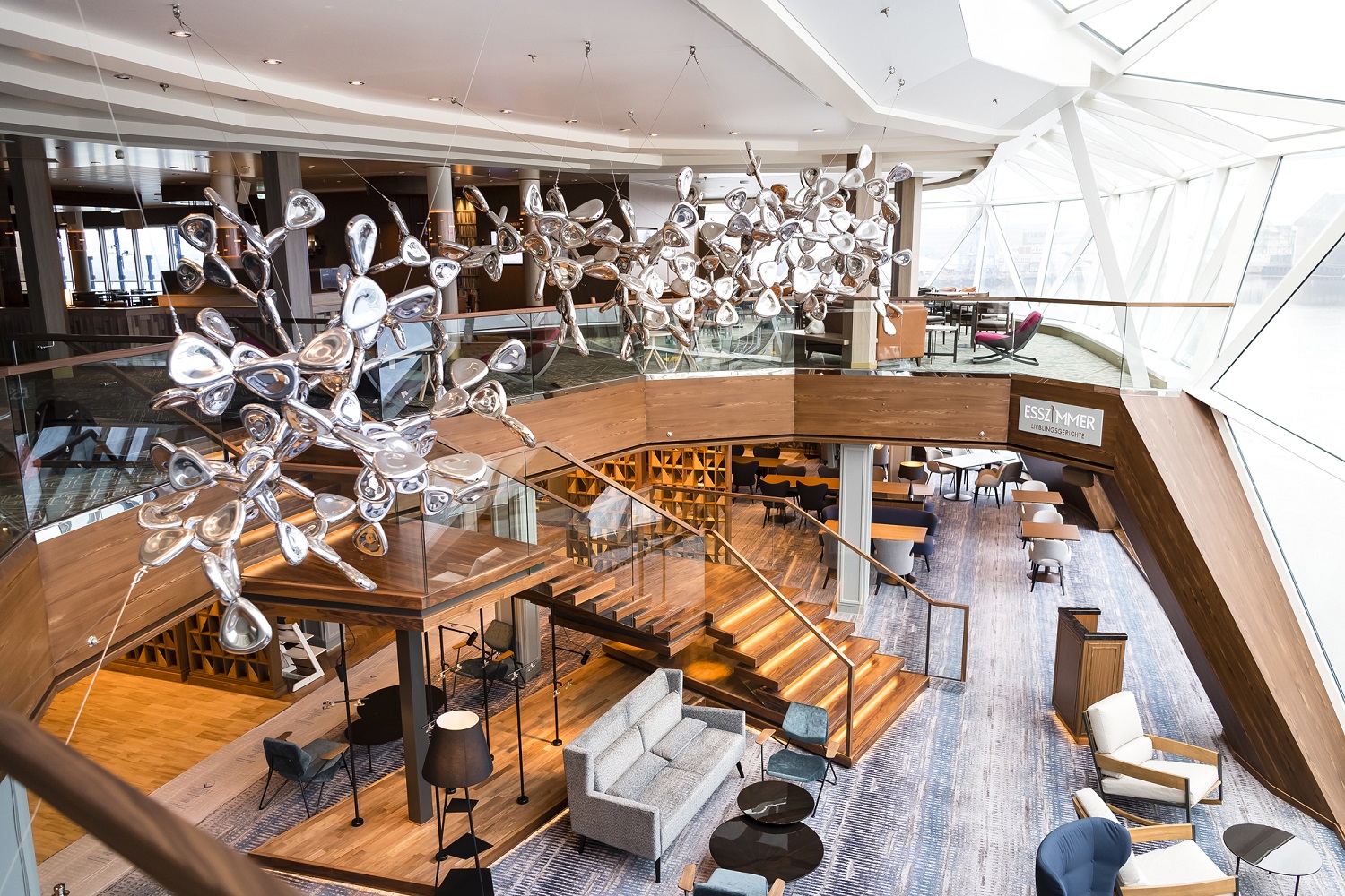 Das Esszimmer im Diamanten der neuen Mein Schiff 2 von TUI Cruises