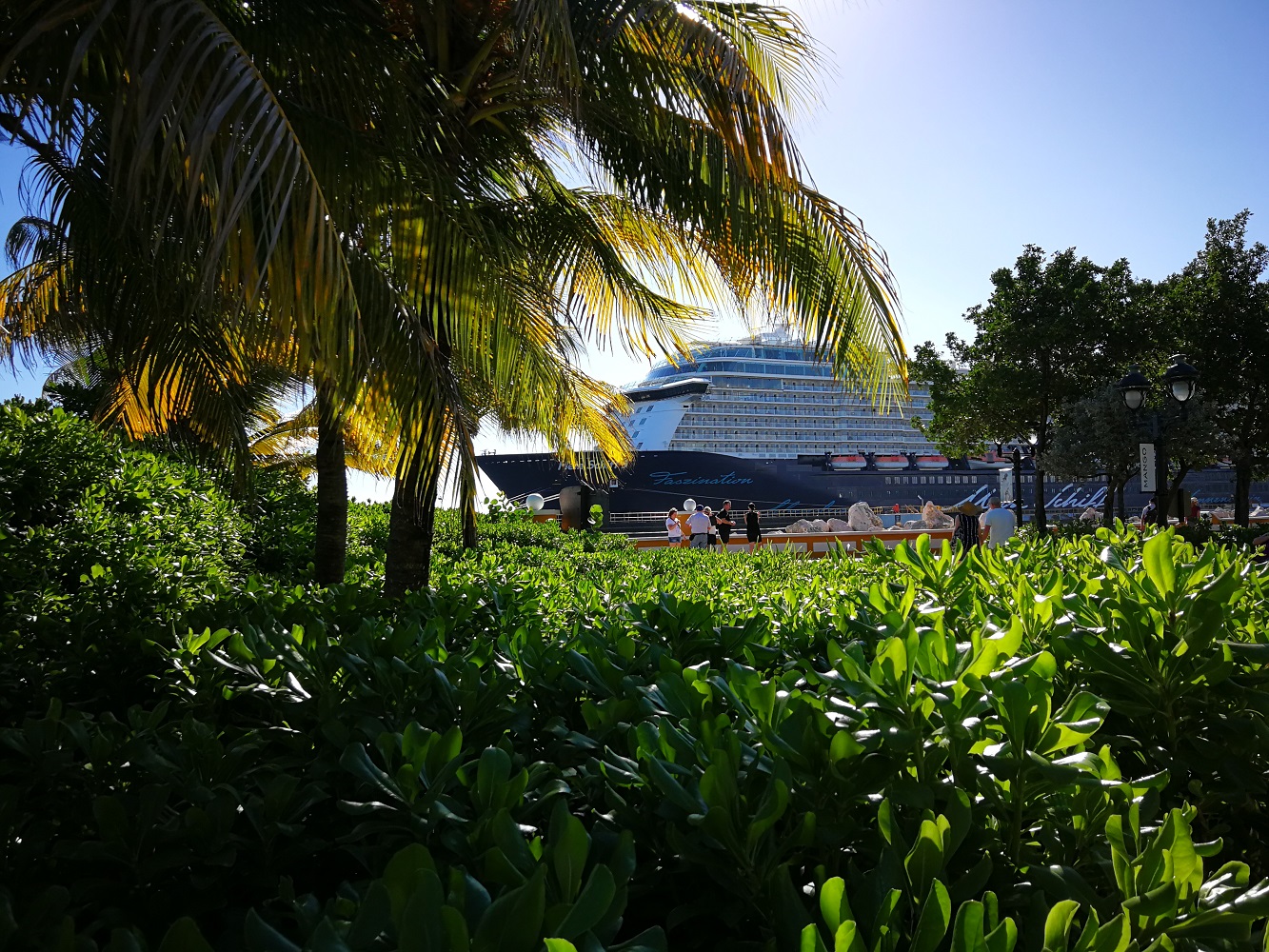 Die Mein Schiff 5 von TUI Cruises in der Karibik