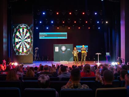  Mein Schiff ® Dart Cup mit Profis wie Glen Durrant, Florian Hempel, Max Motiv 