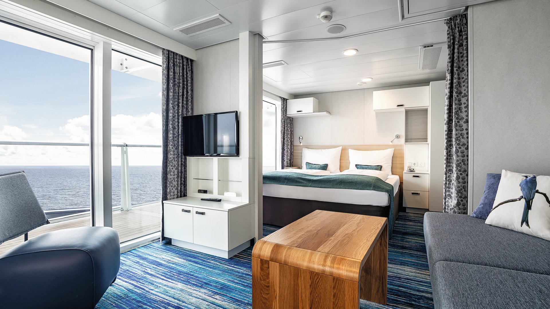 die-familienkabine-mit-balkon-der-mein-schiff-flotte-tui-cruises